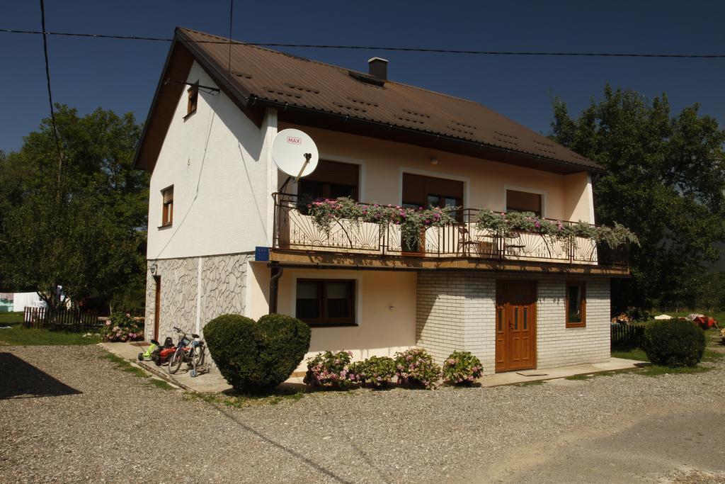 Hotel House Drakulic Korenica Exterior foto