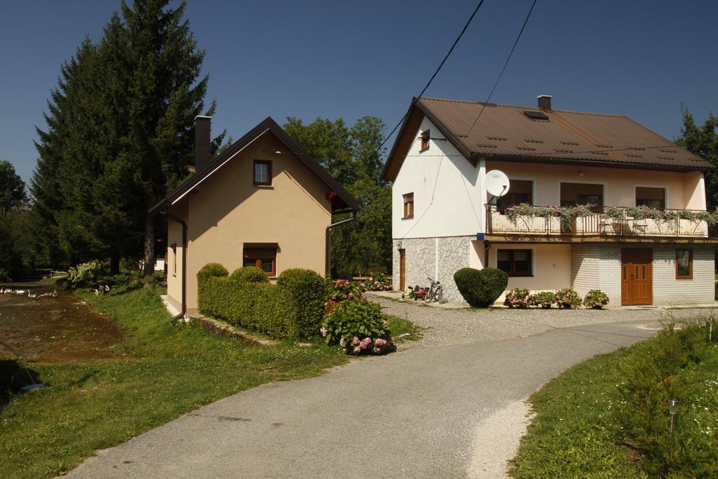 Hotel House Drakulic Korenica Exterior foto